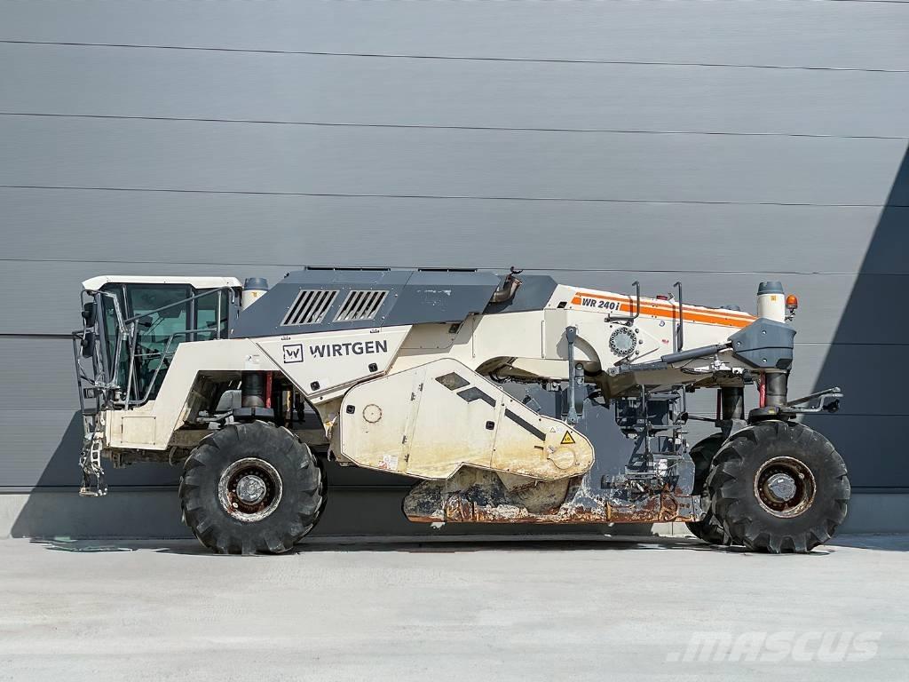 Wirtgen WR 240I Riciclatori d'asfalto