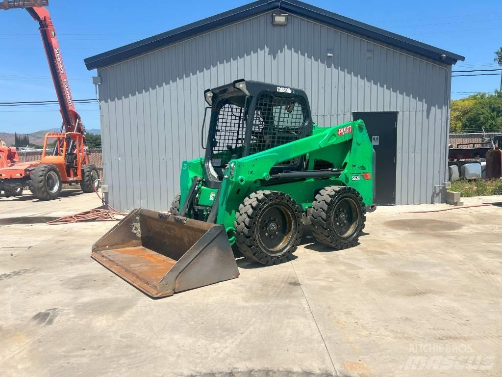 Bobcat S630 Mini Pale Gommate