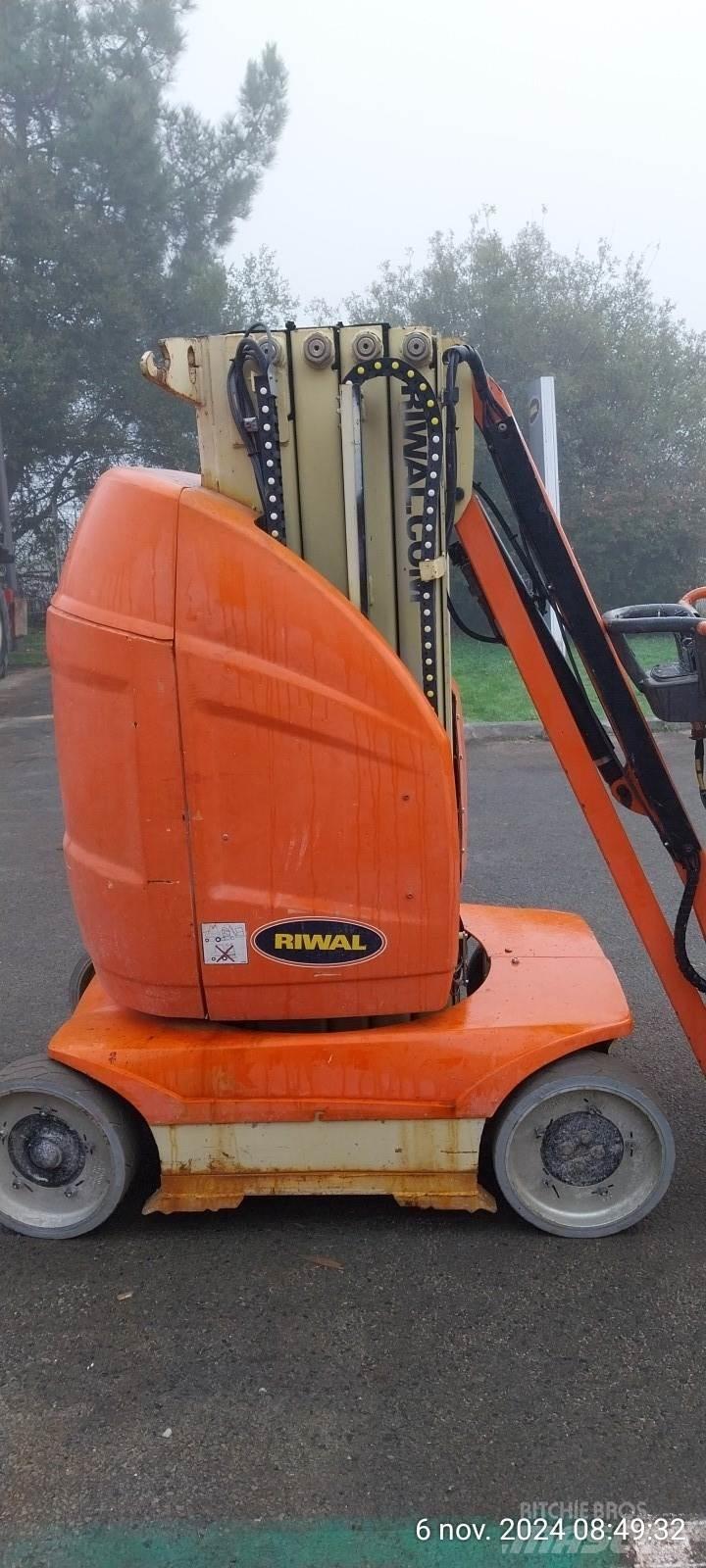 JLG T10E Piattaforme cingolate, Piattaforme a ragno e Montacarichi