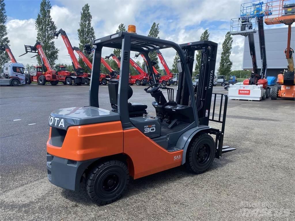 Toyota 52-8FDF30 Carrelli elevatori diesel