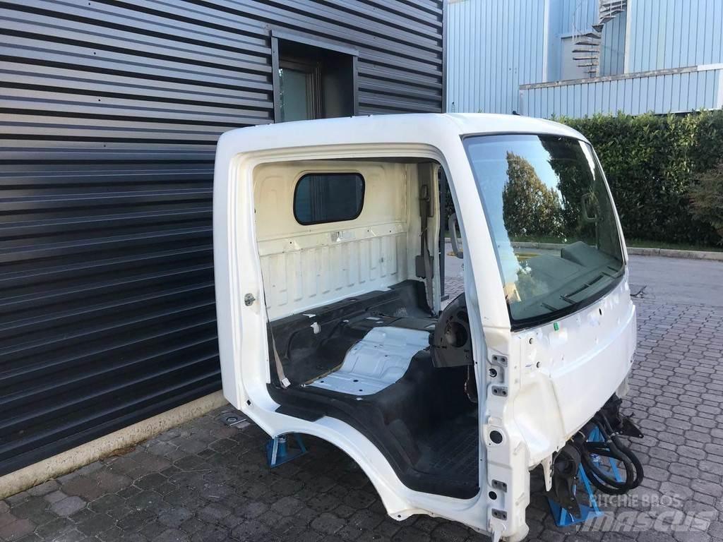 Renault Maxity Cabine e interni