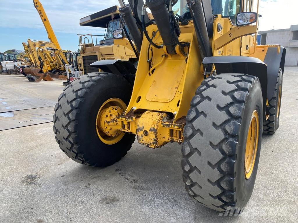 Volvo L90E NVT Pale gommate