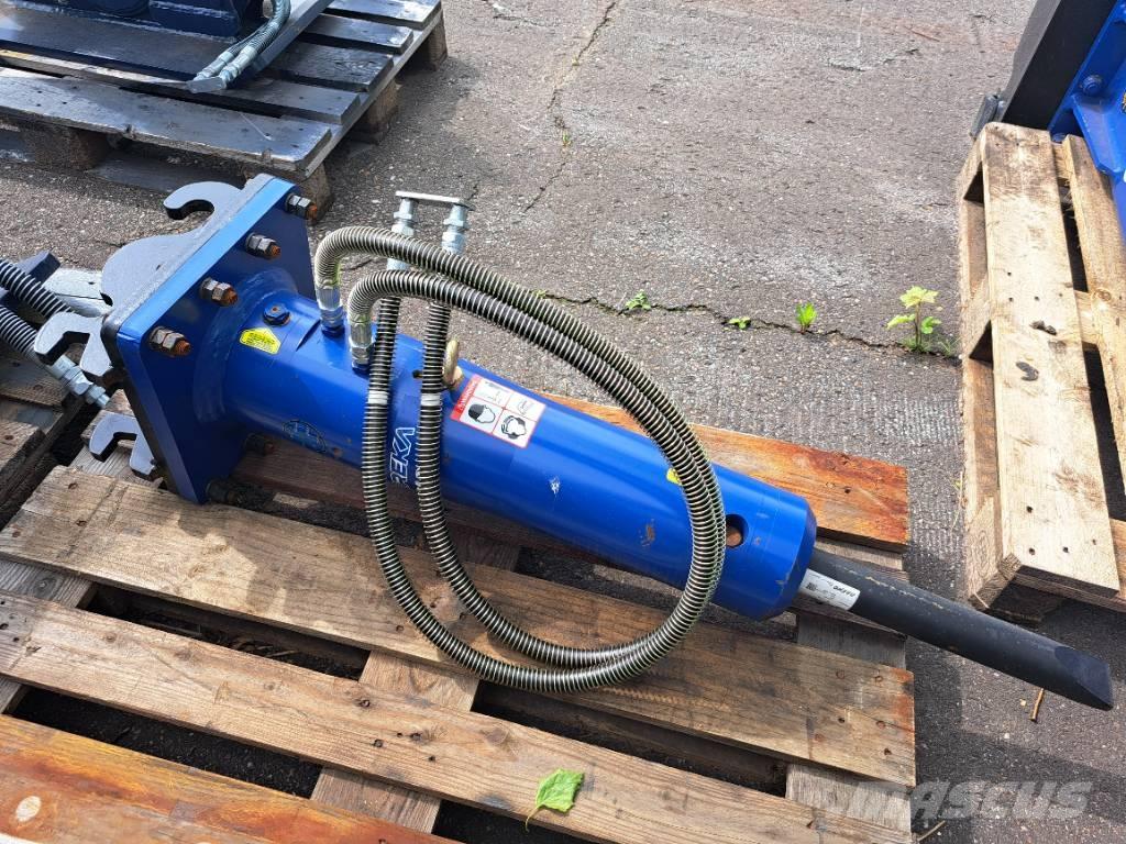 Daemo E40 with CW05 Martelli - frantumatori