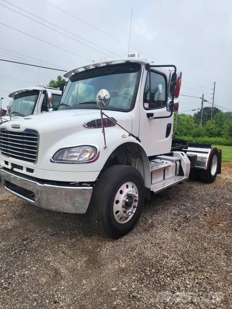 Freightliner M2 Motrici e Trattori Stradali