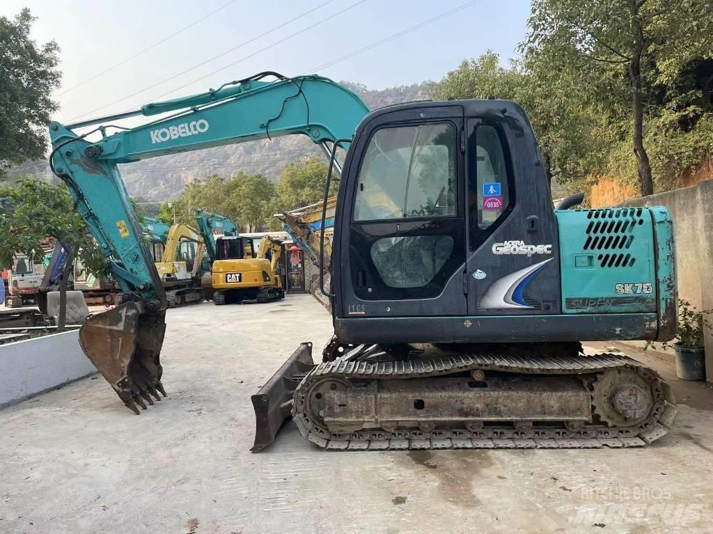 Kobelco SK 75 Escavatori cingolati