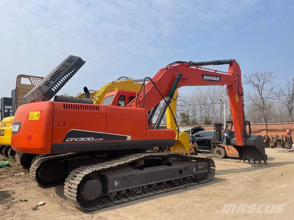 Doosan DX 300 Escavatori cingolati