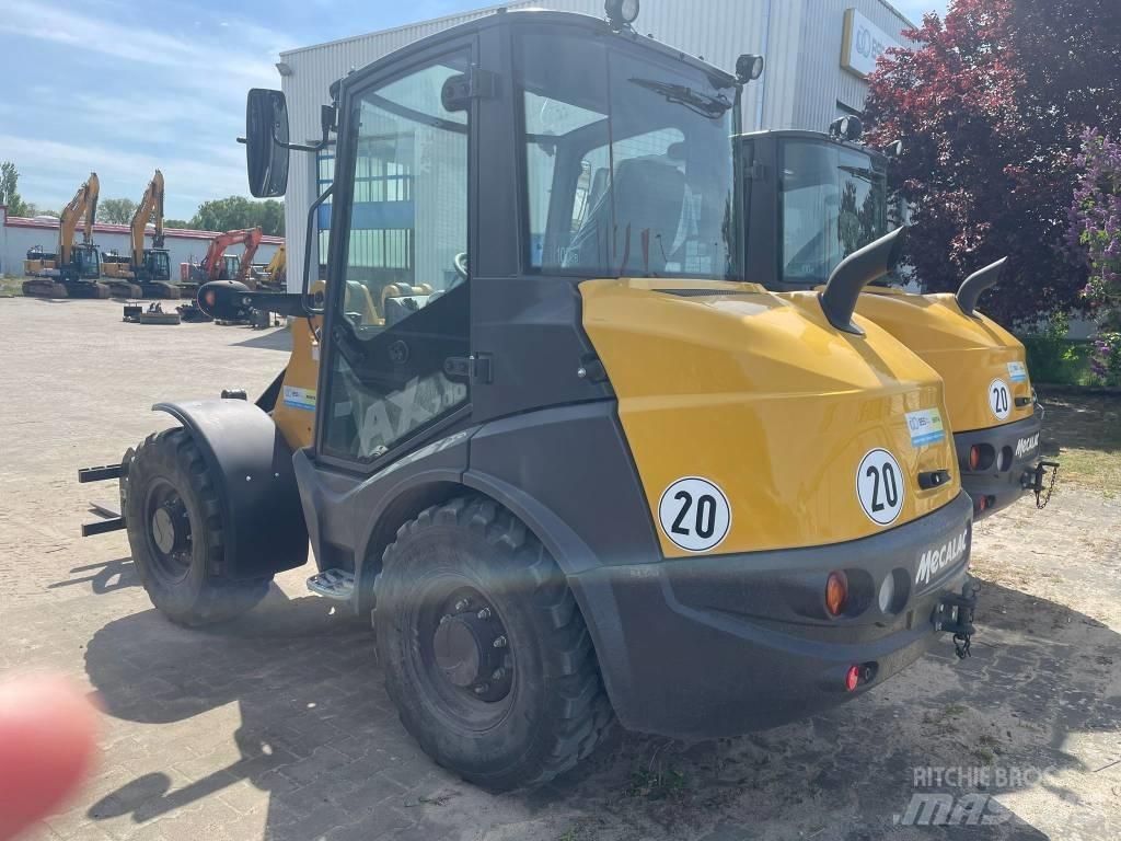 Mecalac AX 700 Pale gommate
