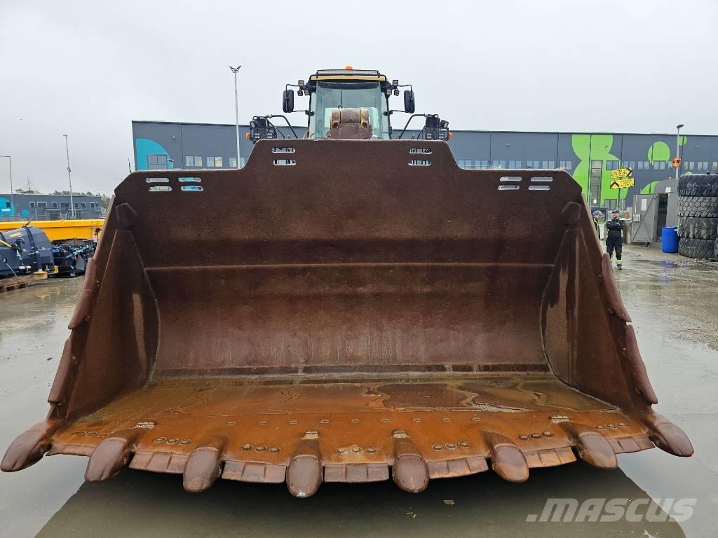 CAT 988 K Pale gommate