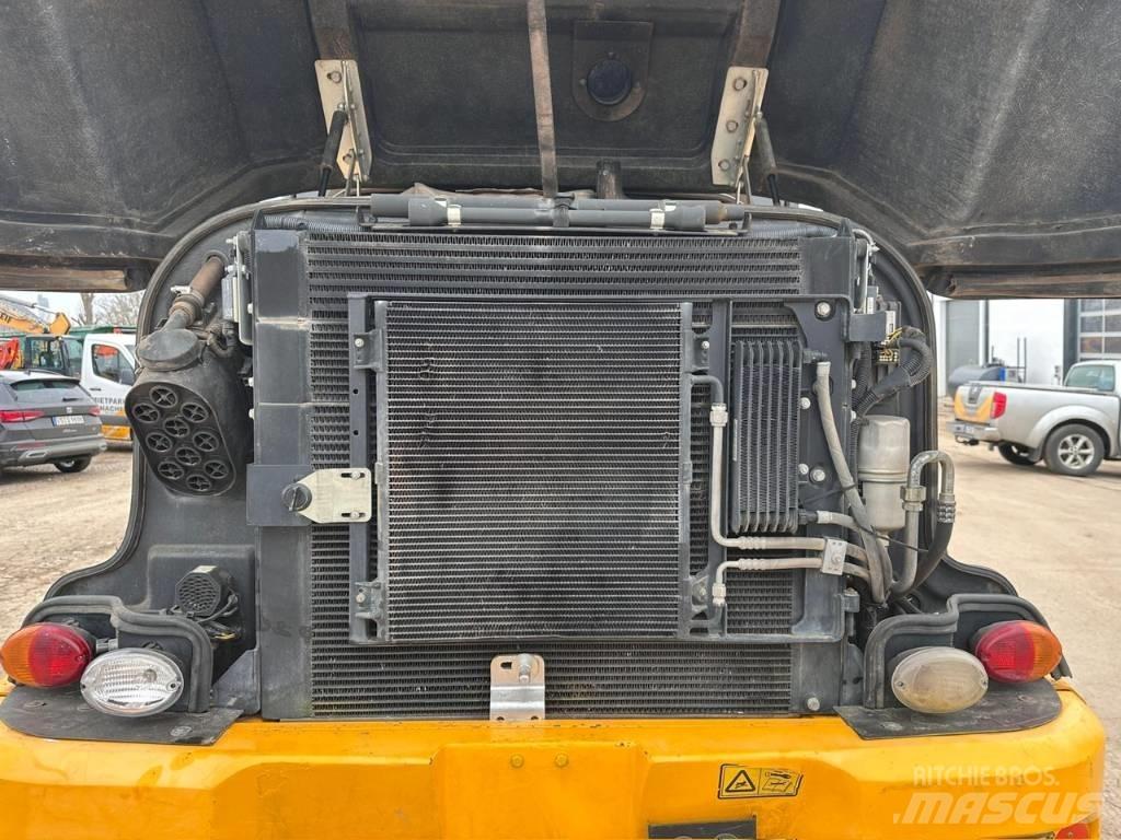 JCB TM 320 S Sollevatori telescopici
