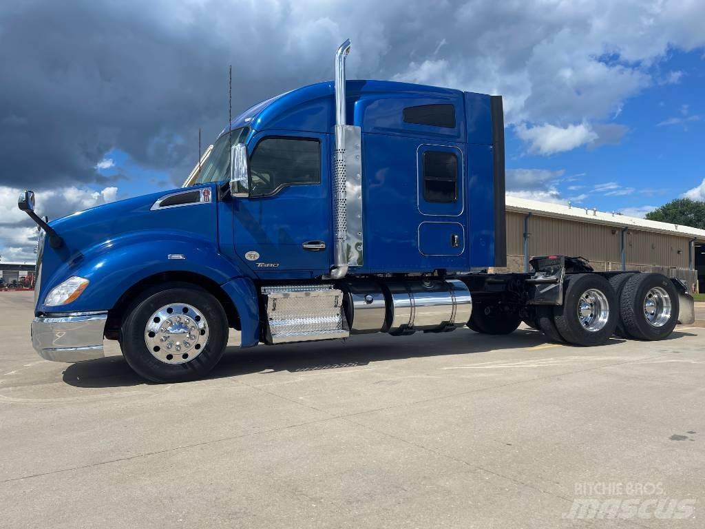 Kenworth T 680 Motrici e Trattori Stradali