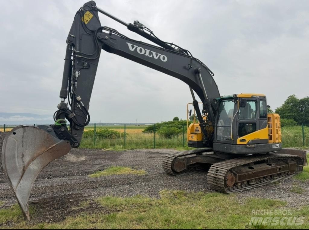 Volvo ECR235DL Escavatori cingolati