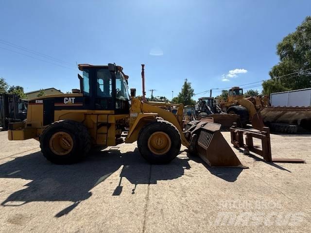 CAT 938 G Pale gommate