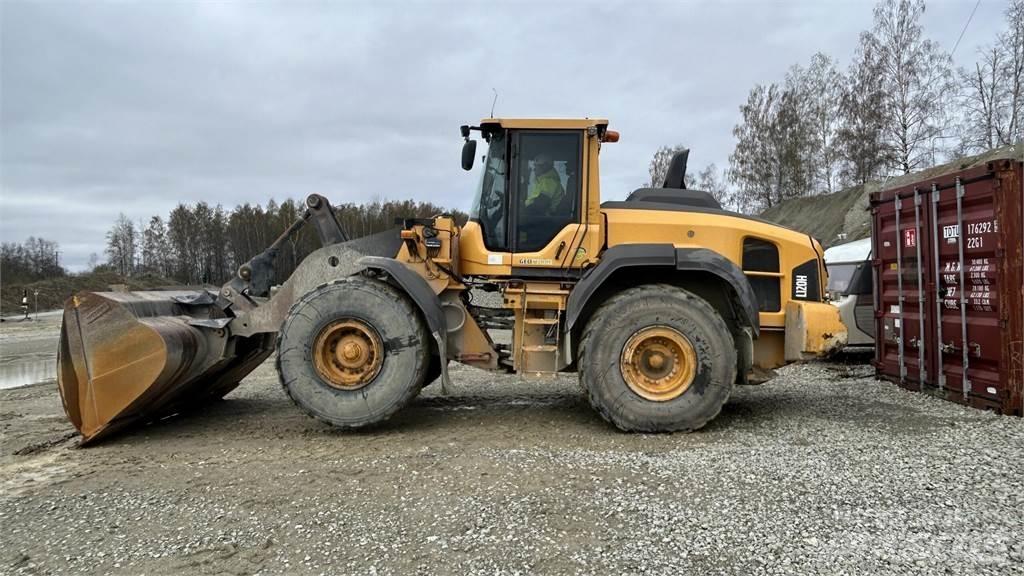 Volvo L120H Pale gommate