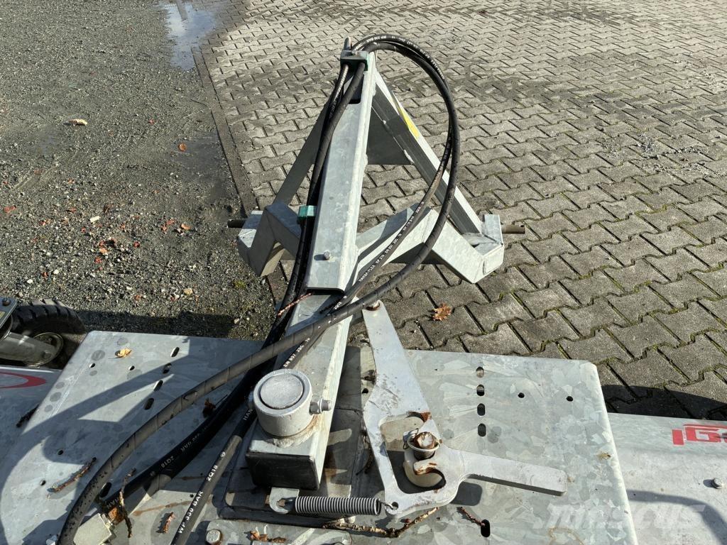 Fliegl KEH230/600 Spazzatrici