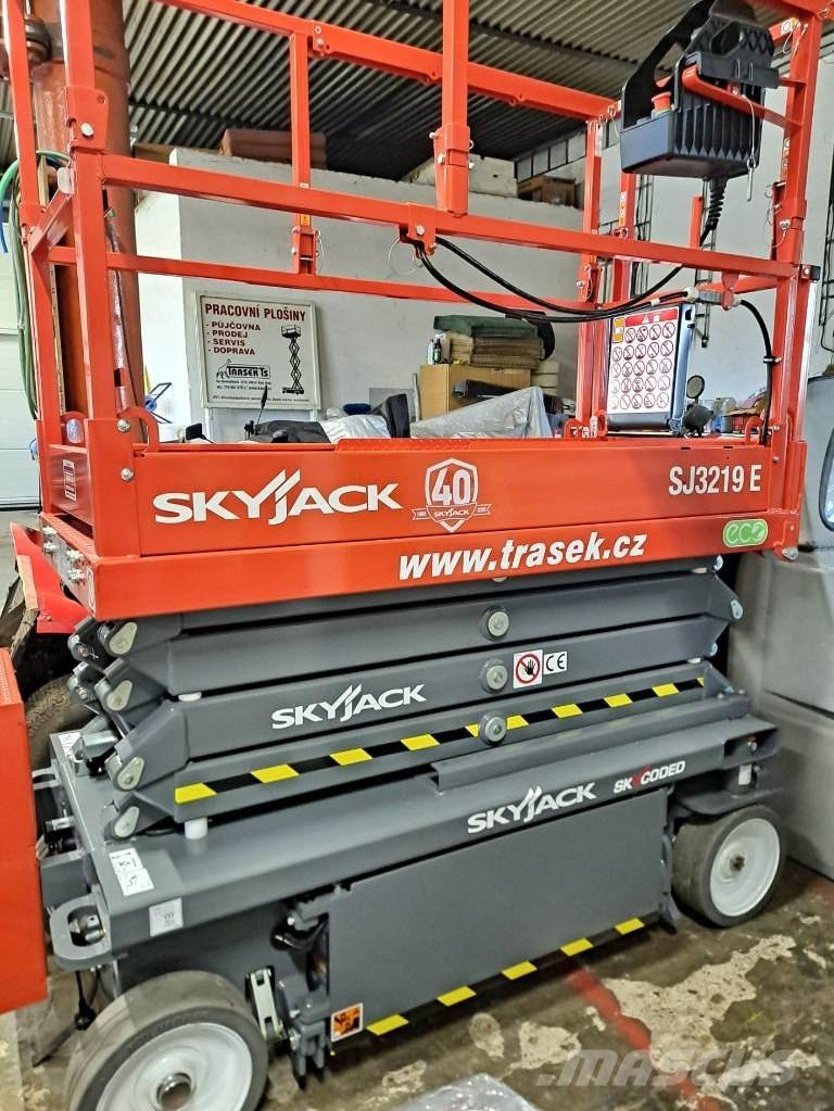 SkyJack SJ 3219E Piattaforme a pantografo