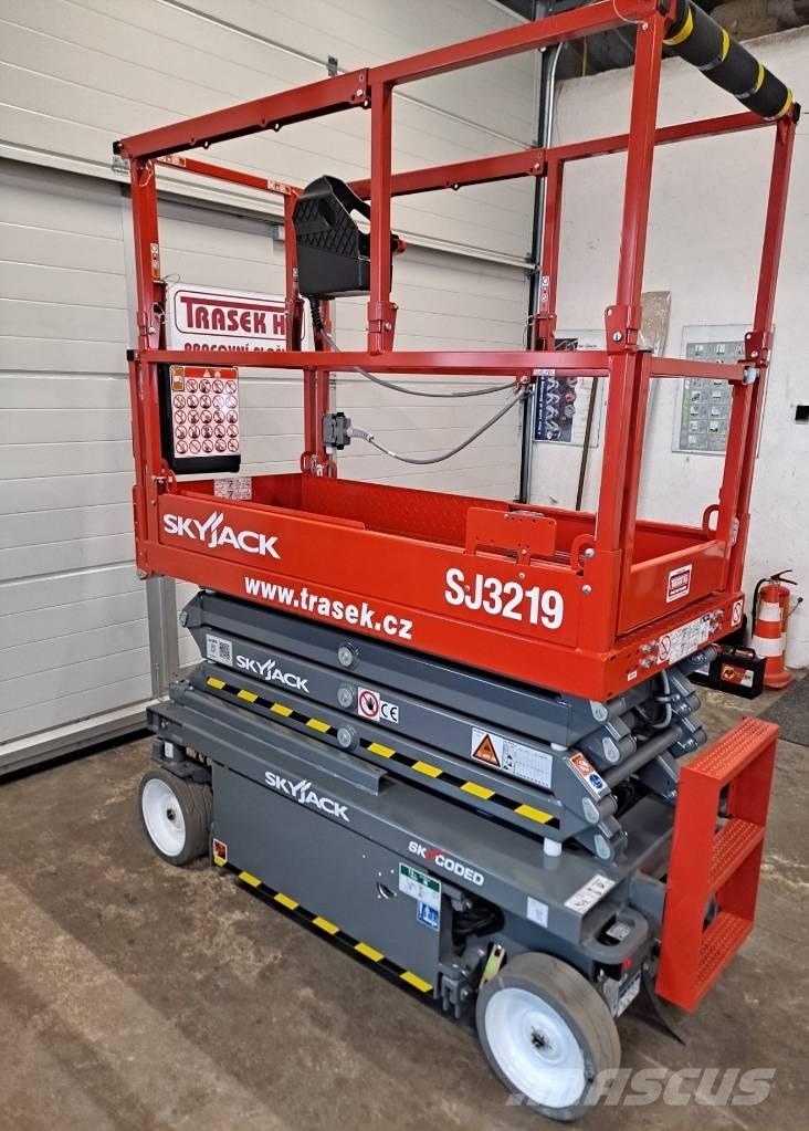 SkyJack SJ 3219E Piattaforme a pantografo