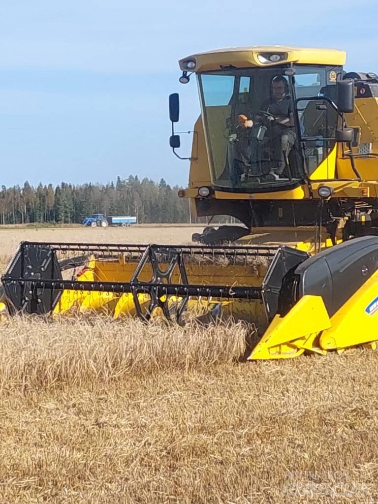 New Holland TC 5050 Mietitrebbiatrici