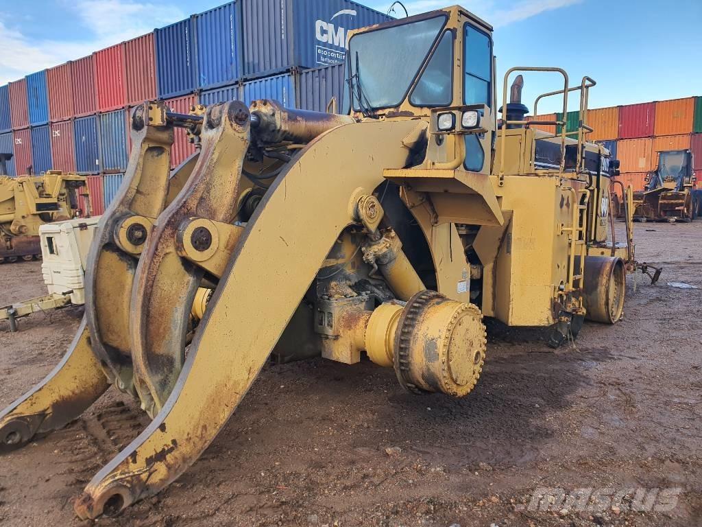 CAT 988 F II Pale gommate