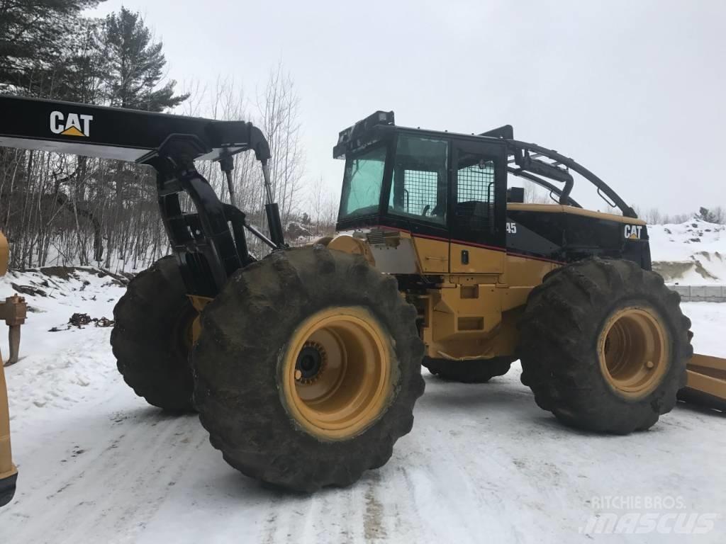 CAT 545 Trattori Forestali