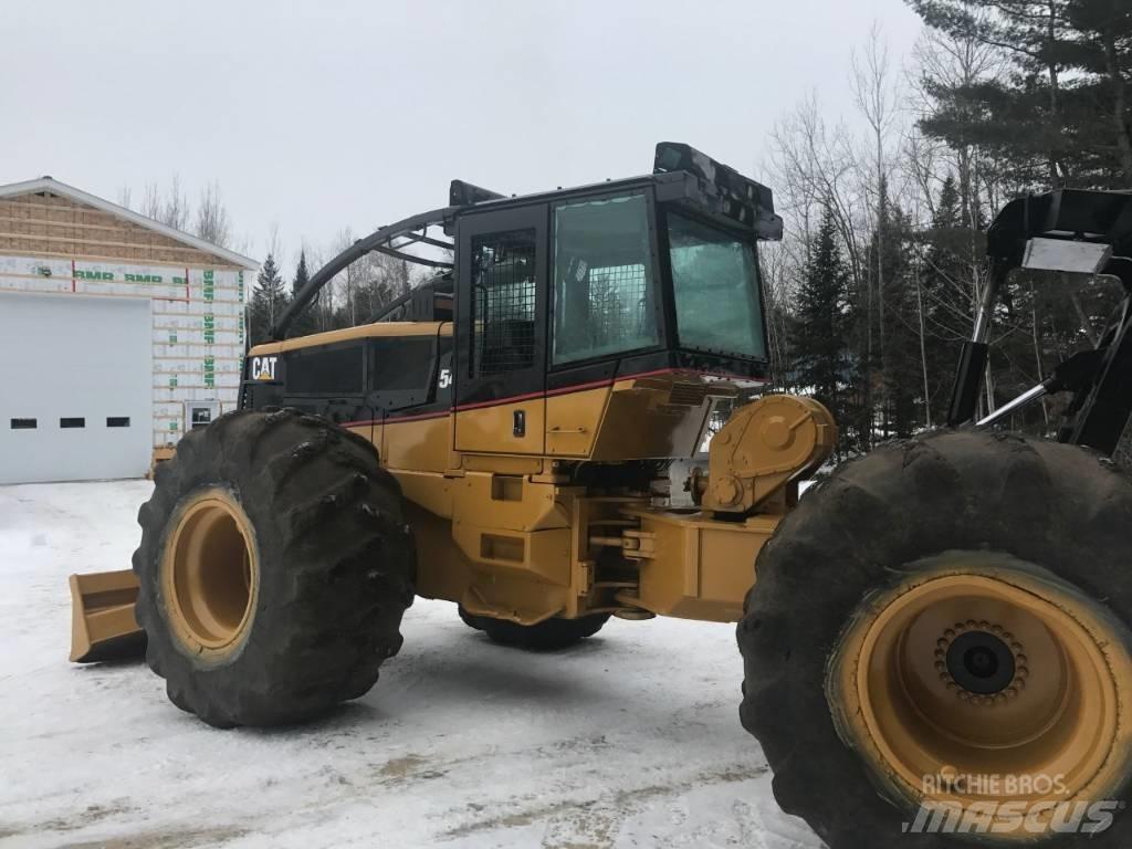 CAT 545 Trattori Forestali