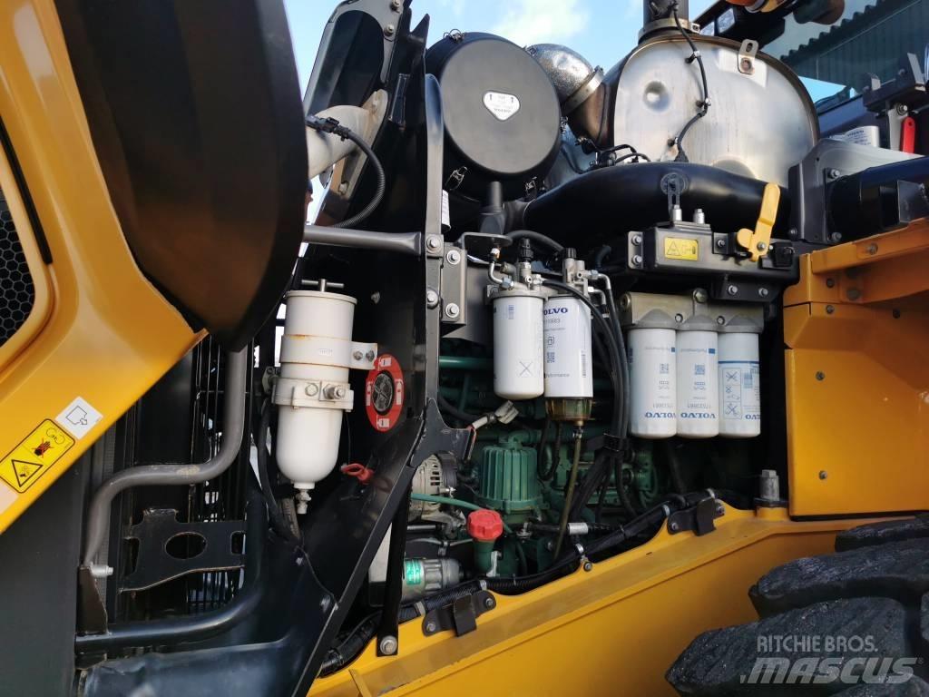Volvo L 150 H / L150H Pale gommate