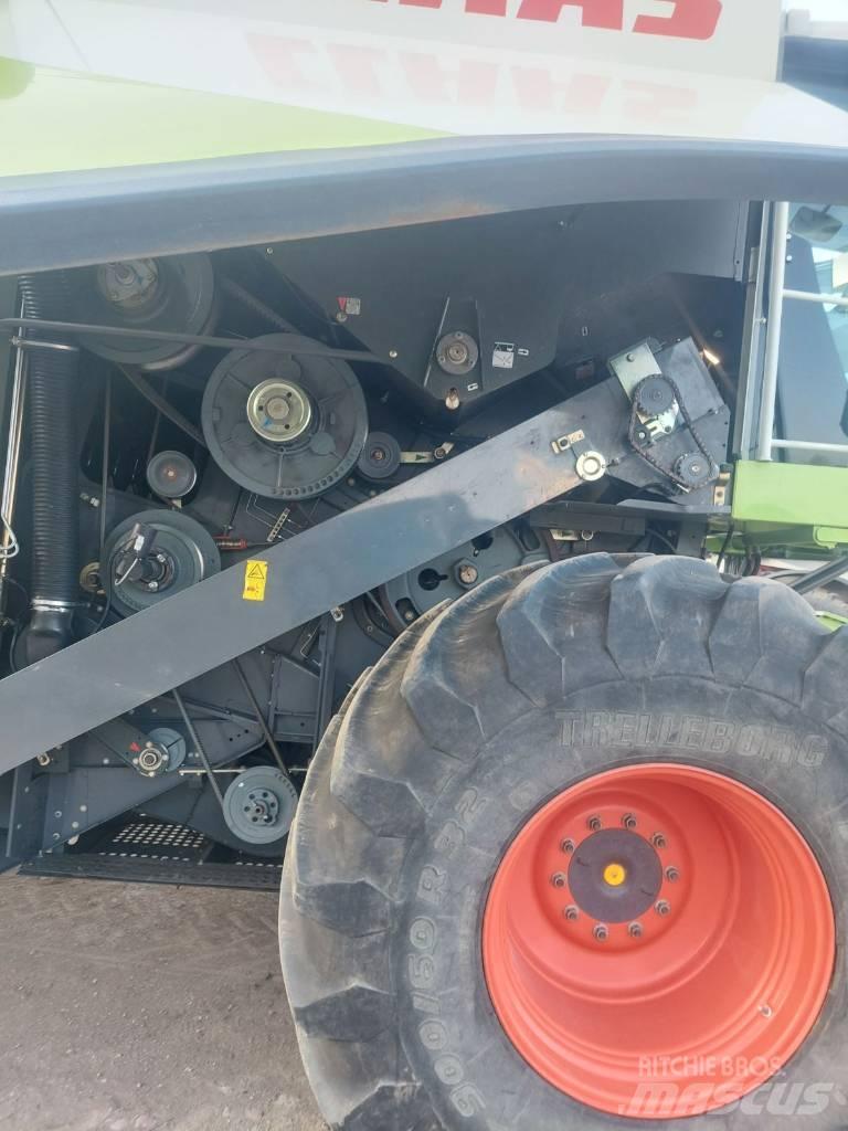 CLAAS Lexion 670 Mietitrebbiatrici