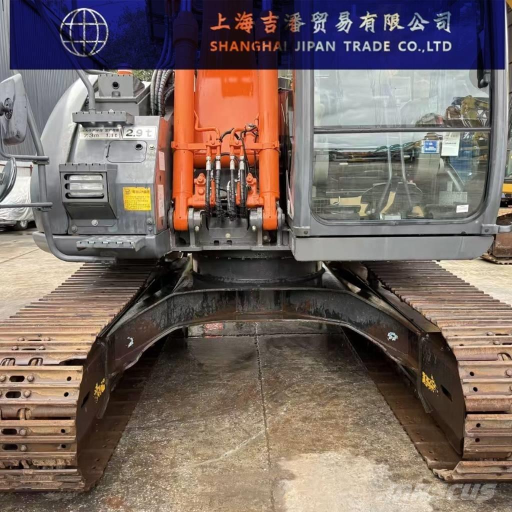 Hitachi ZX 135 Escavatori cingolati