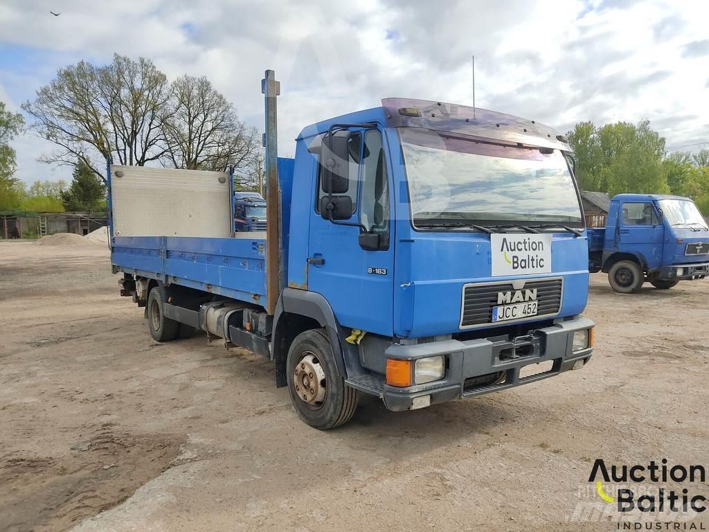 MAN L2000 Camion con sponde ribaltabili