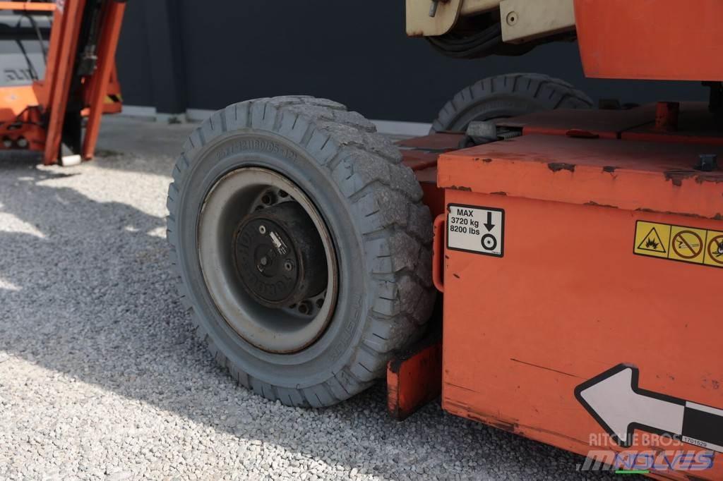 JLG E300AJP Piattaforme a braccio articolato