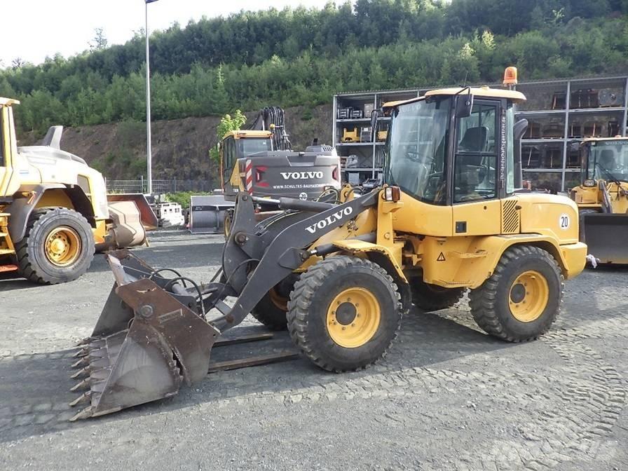 Volvo L 35 G Pale gommate