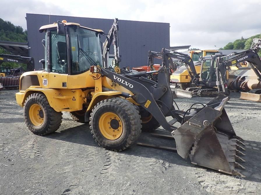 Volvo L 35 G Pale gommate