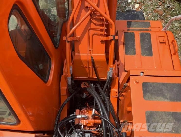 Doosan DH150W-7 Escavatori gommati