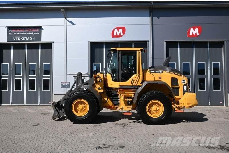 Volvo L90H Pale gommate