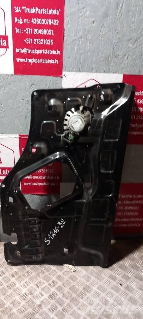 Scania R 440  1534512 Cabine e interni