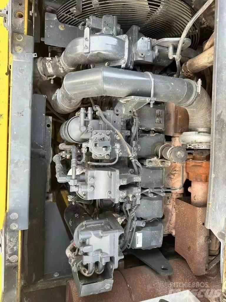 Komatsu 450-8 Escavatori cingolati