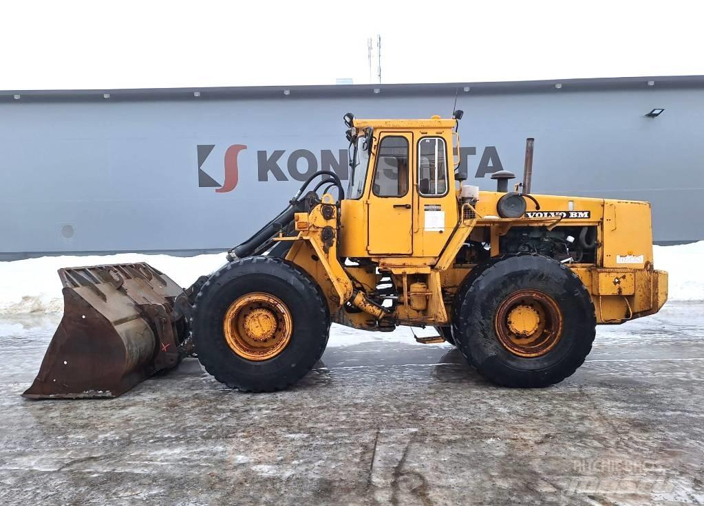 Volvo BM 4500 Pale gommate