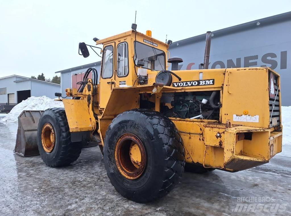 Volvo BM 4500 Pale gommate