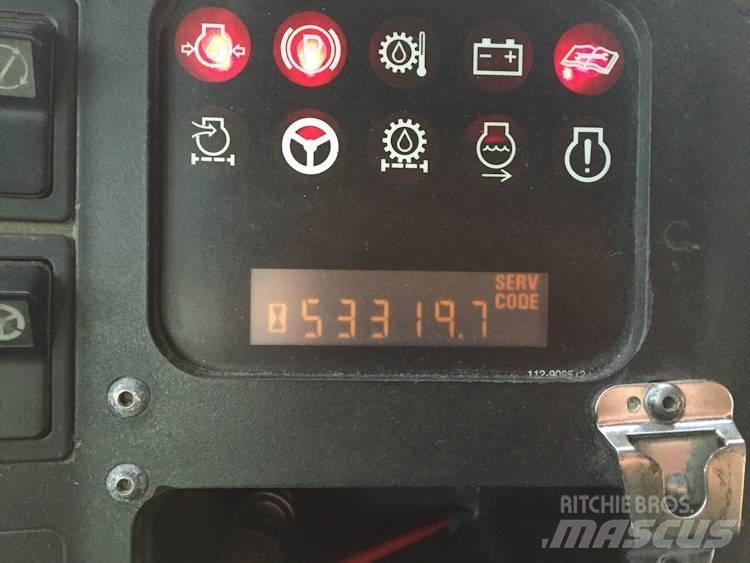CAT 775 D Dumper a telaio rigido