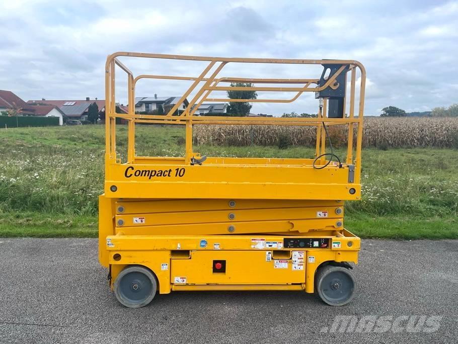 Haulotte Compact 10 Piattaforme a pantografo