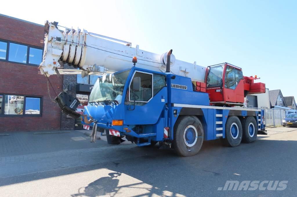 Liebherr LTM 1055-1 Gru per tutti i terreni