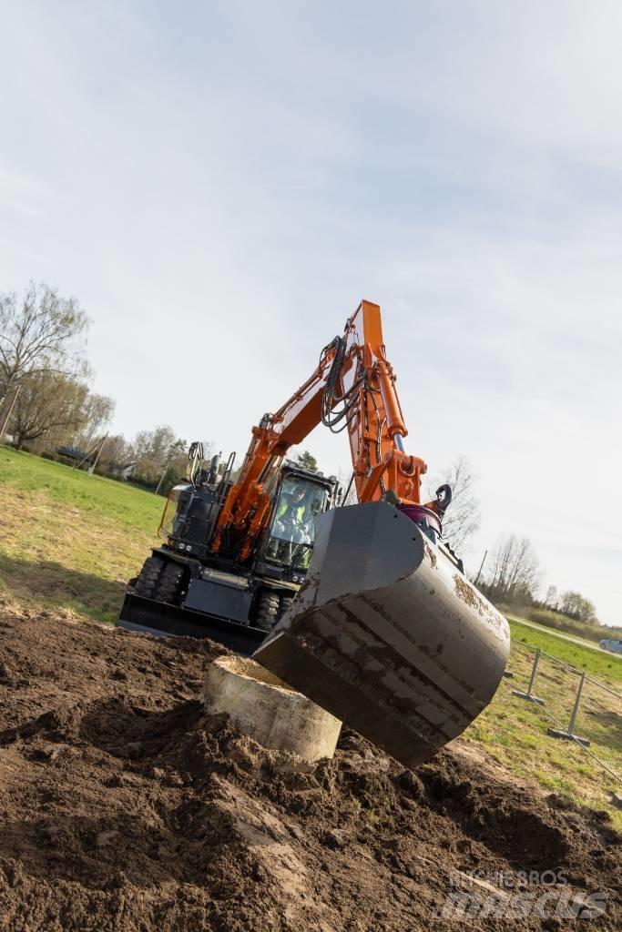 Hitachi ZX 150 W-7 Escavatori gommati