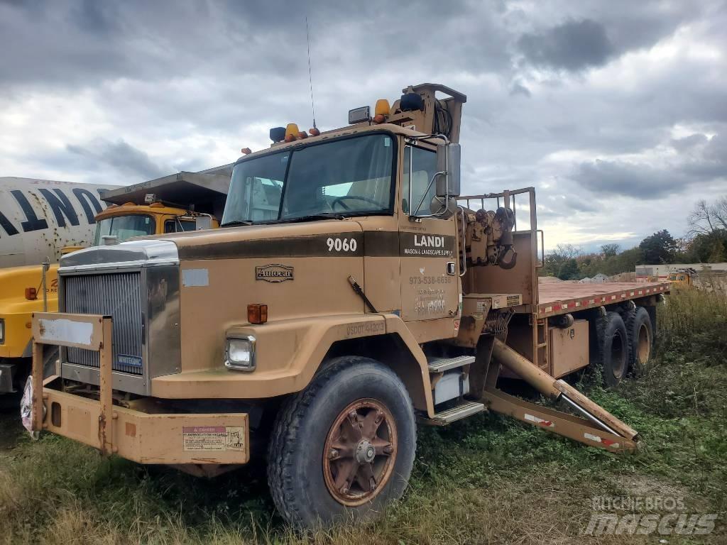 Autocar WHITE ACL64B Autogru
