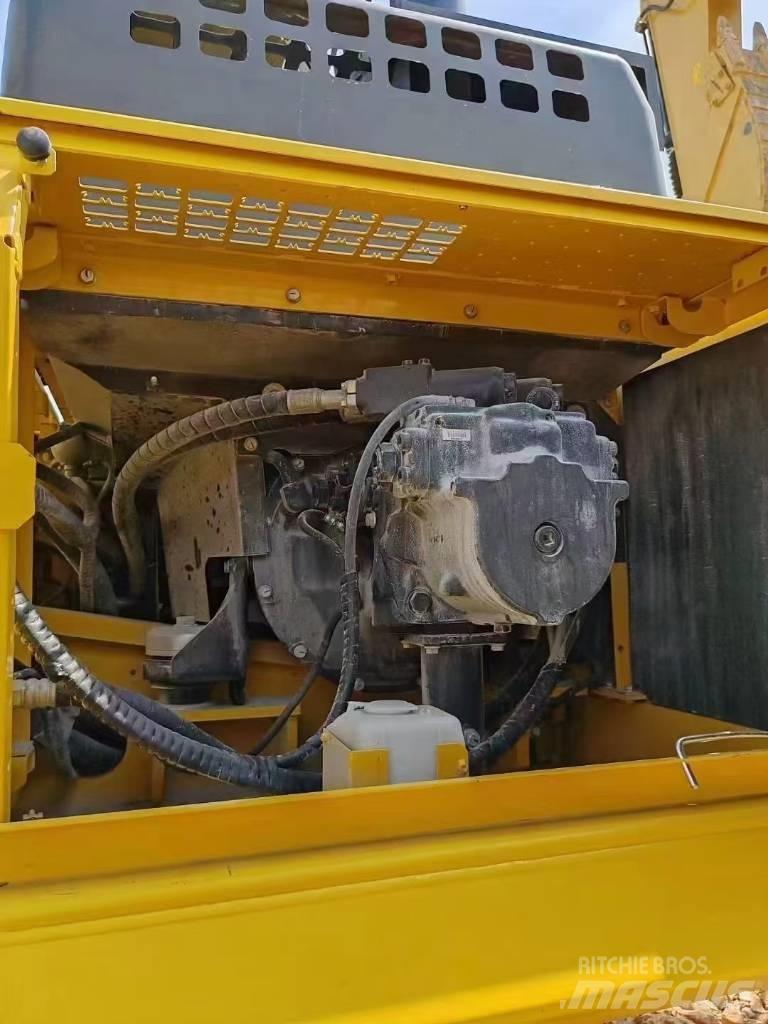 Komatsu 450LC-8 Escavatori cingolati