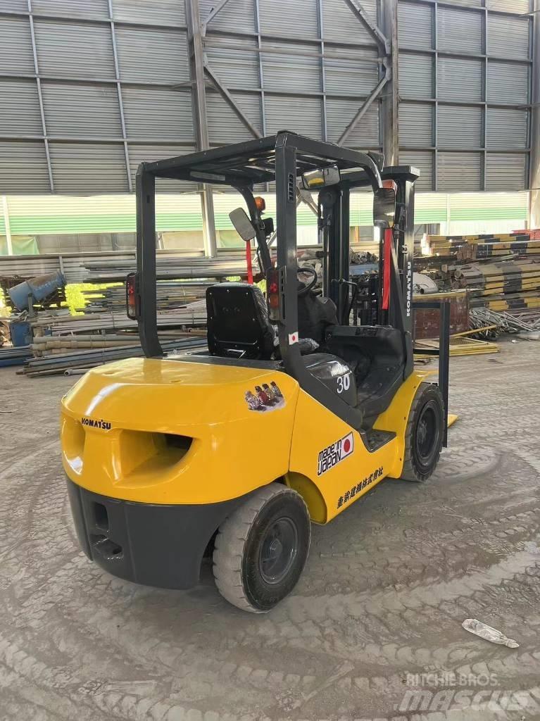Komatsu FD 30 T-17 Carrelli elevatori diesel