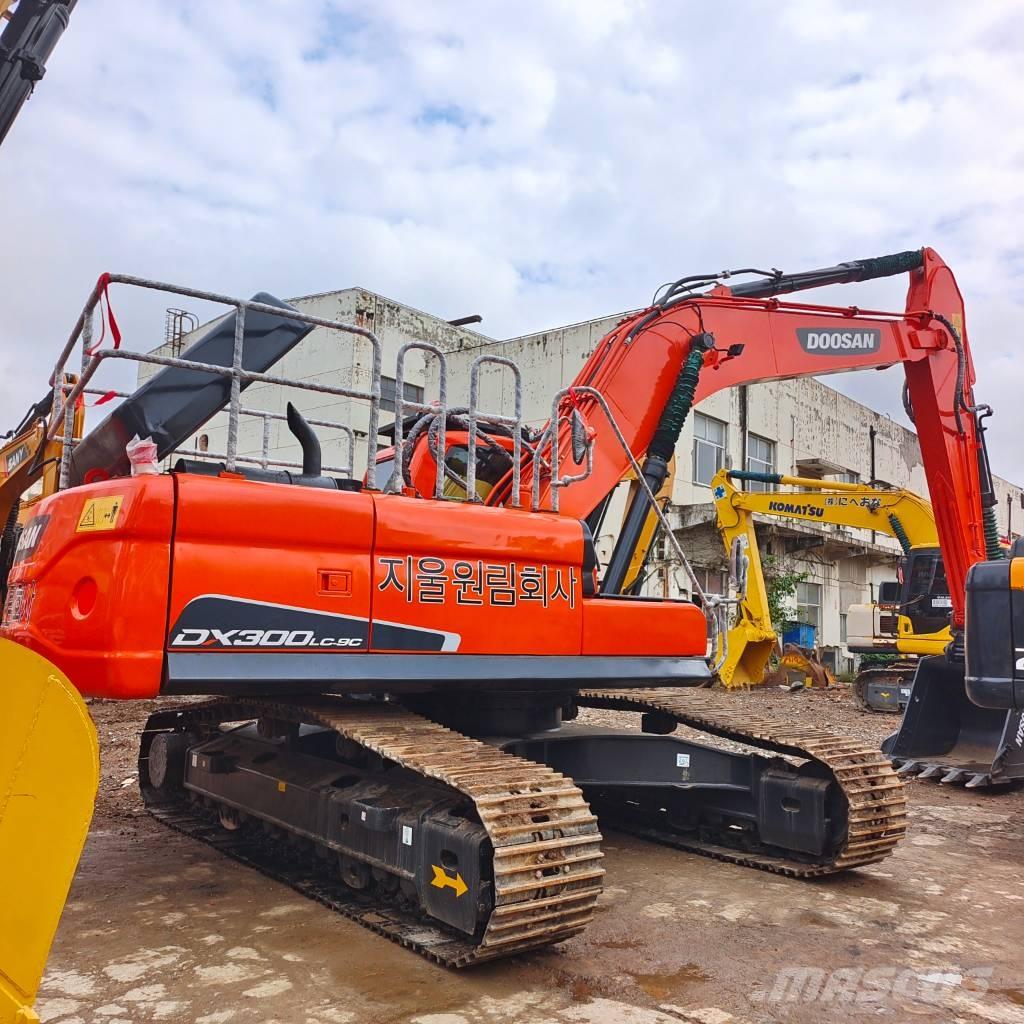 Doosan DX 300LC-9C Escavatori cingolati