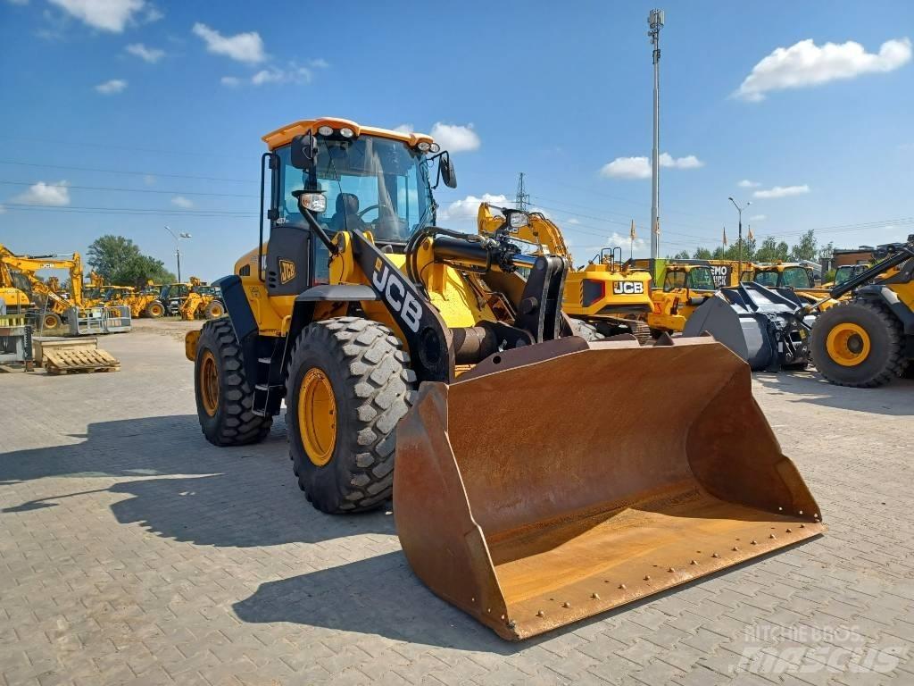 JCB 437 ZX Pale gommate