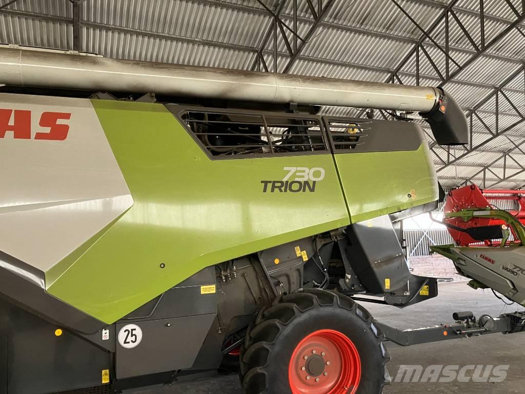 CLAAS Trion 730 Mietitrebbiatrici