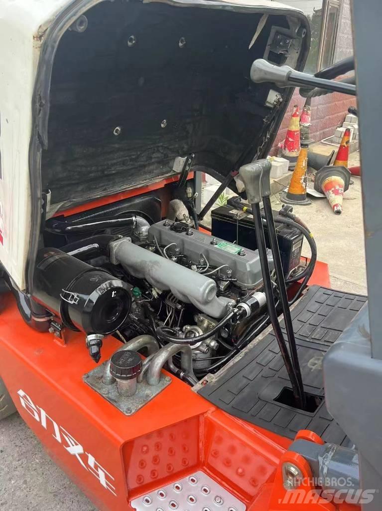 Heli CPC 30 Carrelli elevatori diesel