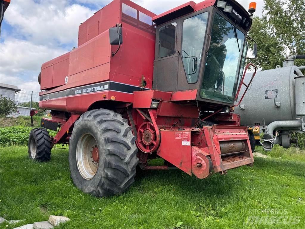 Case IH 1680 Axial Mietitrebbiatrici
