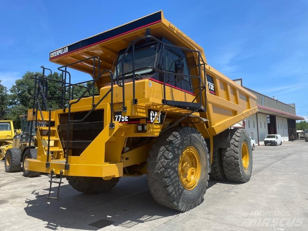 CAT Dumper 775E Dumper a telaio rigido